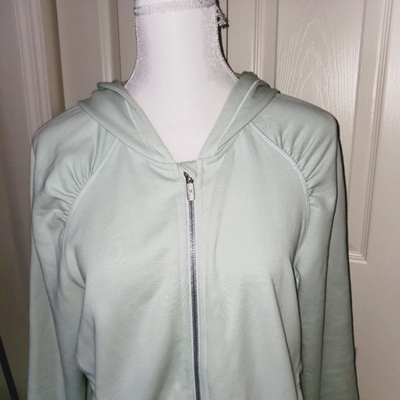 Lululemon Cool-N-Collected Jacket Sz 10 EUC - Picture 4 of 9